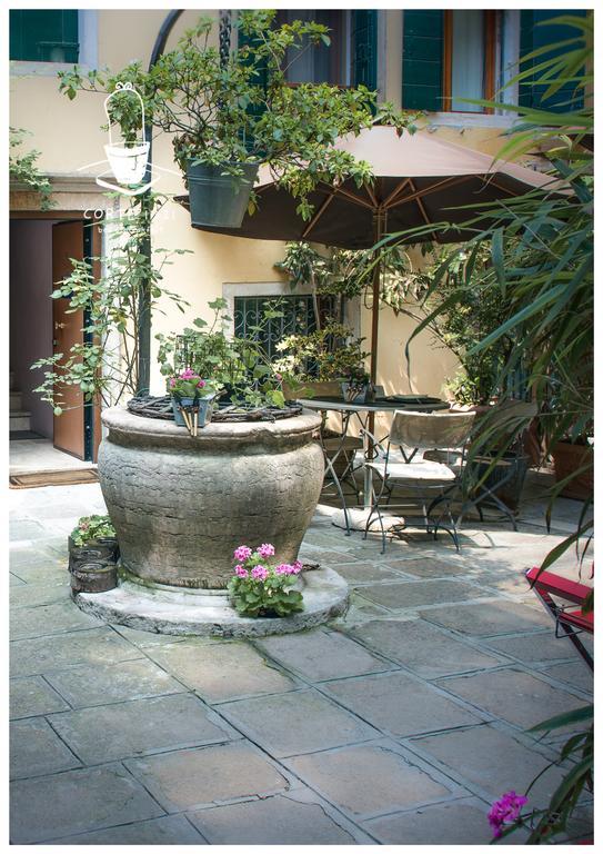 Corte 1321 Venice Room photo